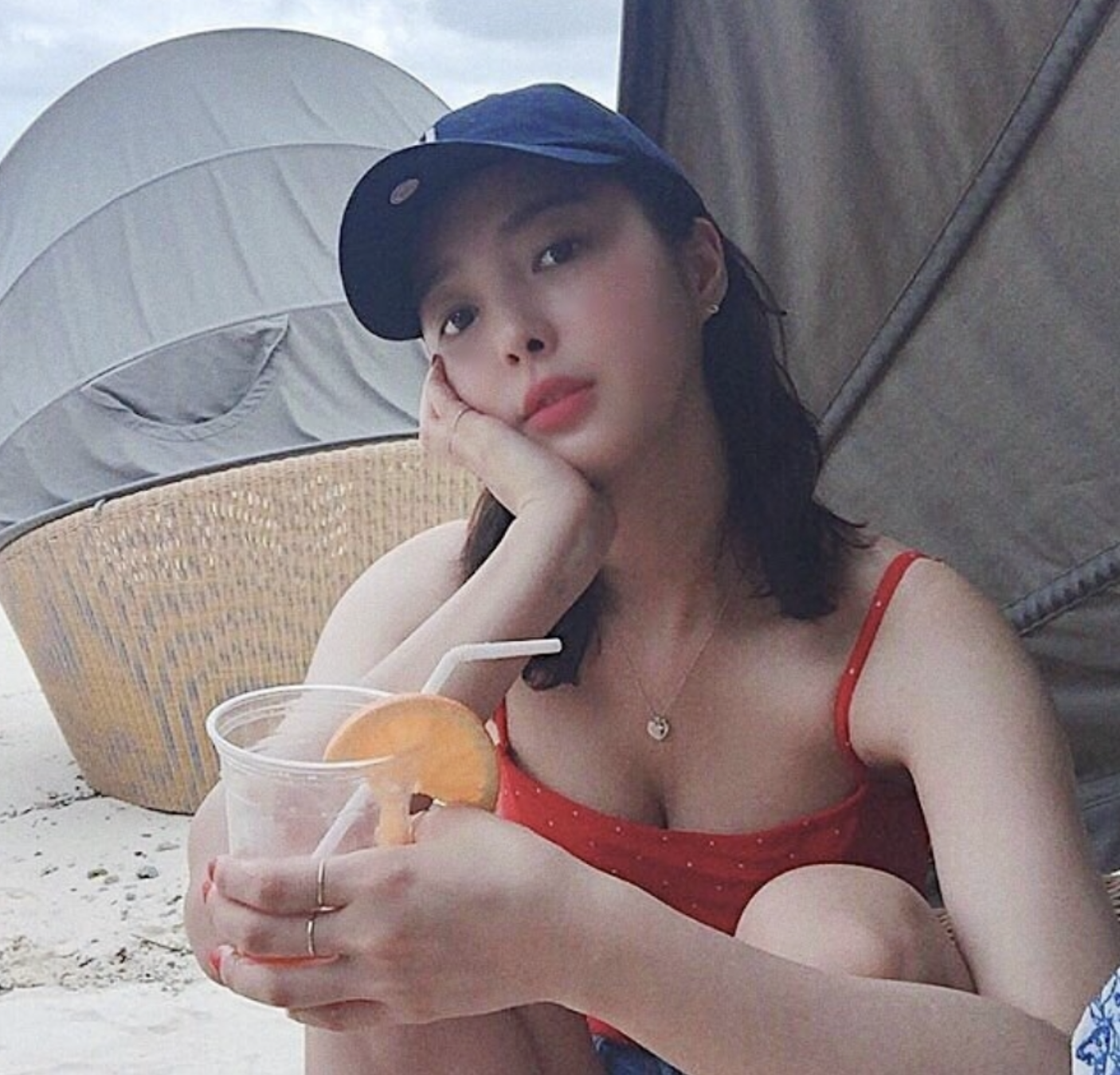 엄현경 수영복
