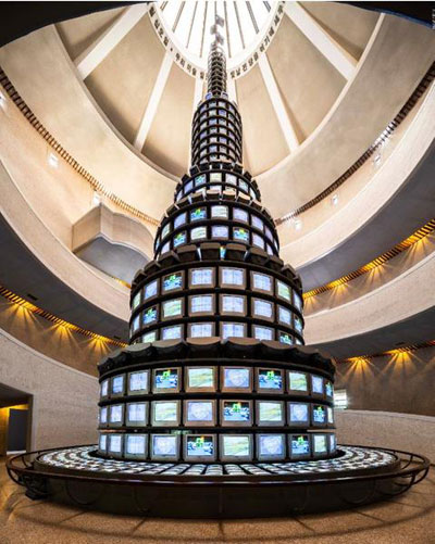 현대미술 시초-백남준 작가