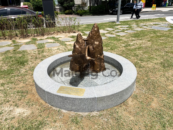 마롱컴퍼니 조형물 4
