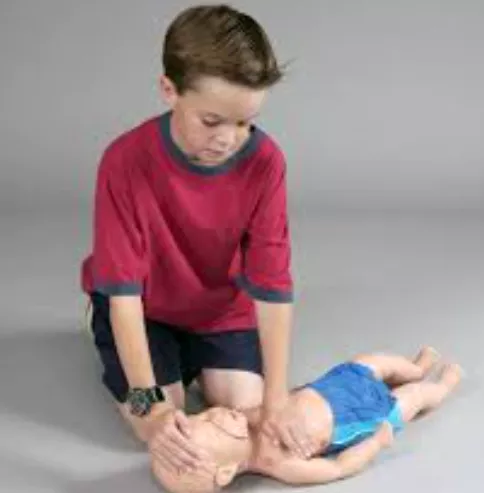 심폐소생술-순서-CPR-가슴-압박-위치