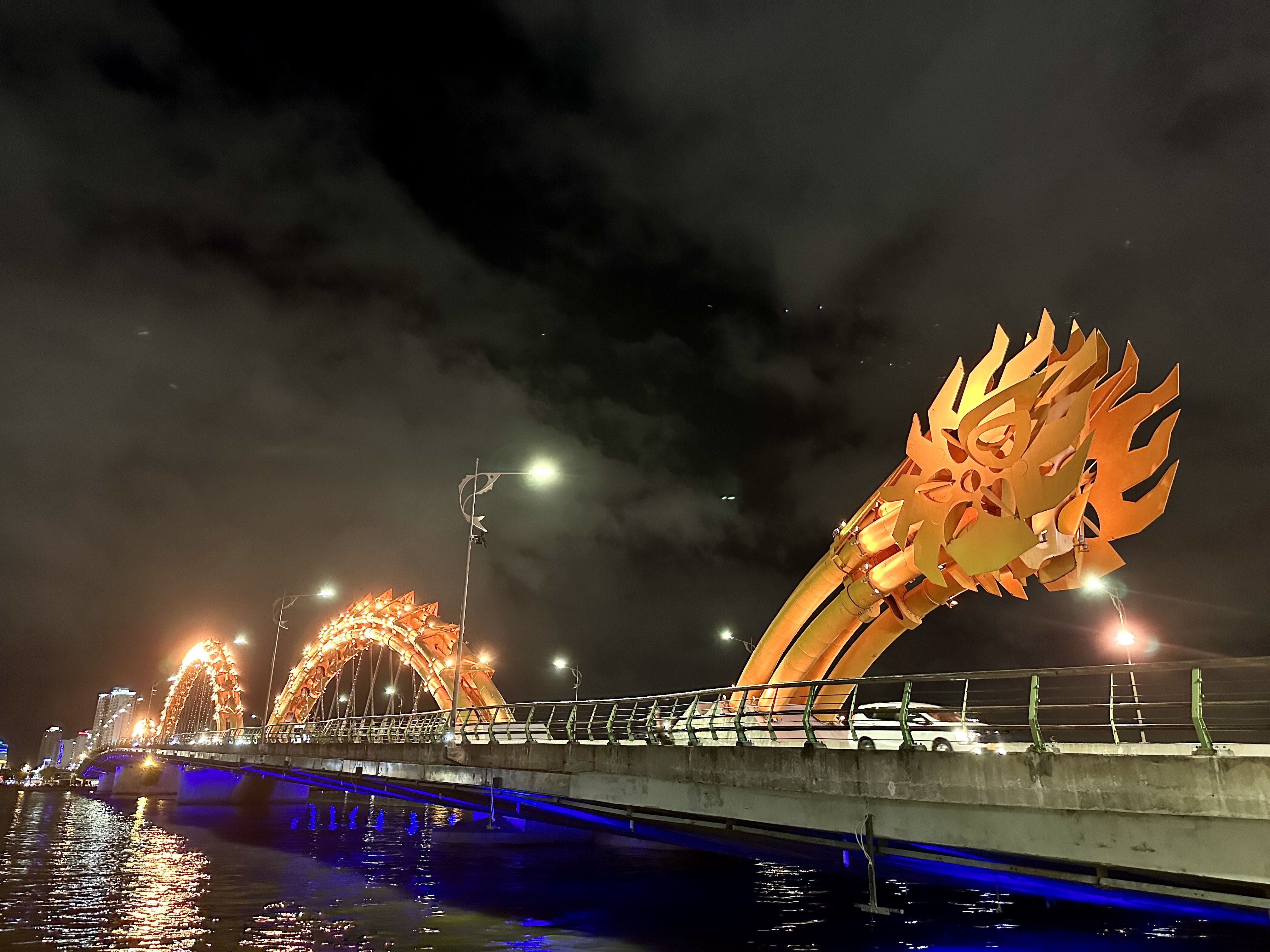 다낭 용다리 꼬리부분