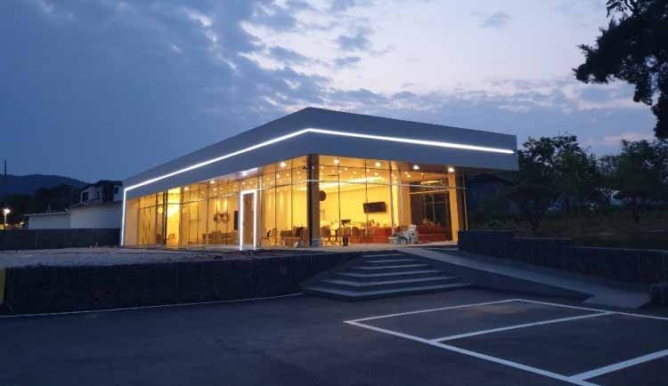 포커스 온 나우 가게 전경