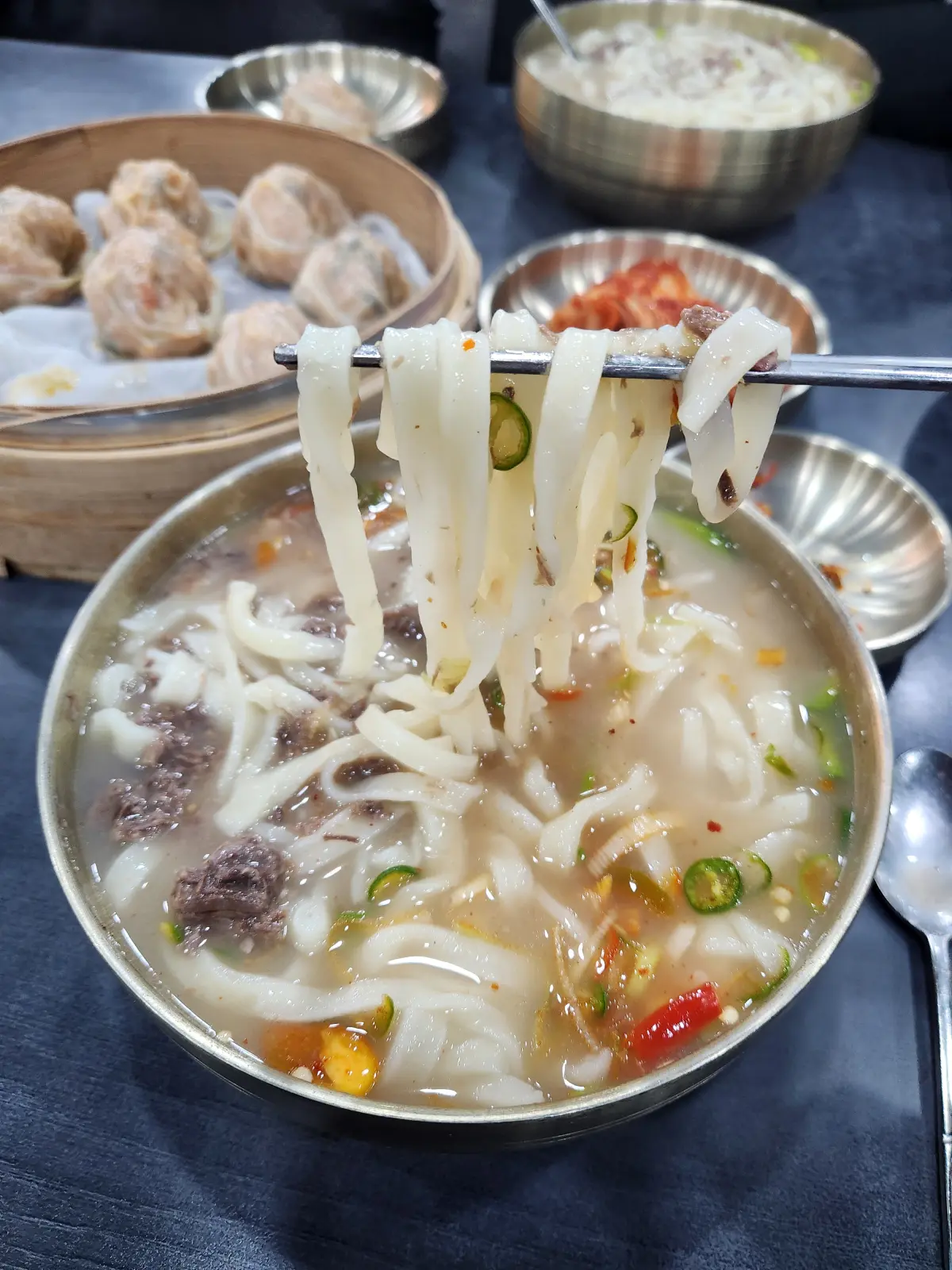 의정부-사골-칼국수-맛집-밀가마-국시집-쫄깃한-면발