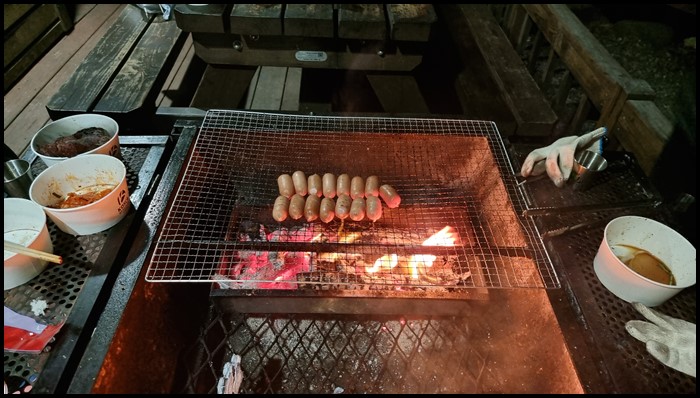 축령산자연휴양림-까치-바베큐-소세지