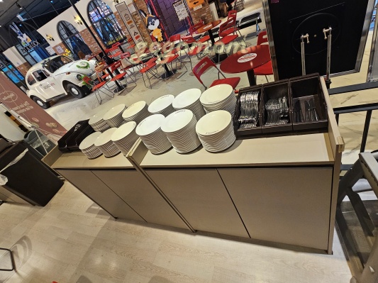 잭슨나인스 식당