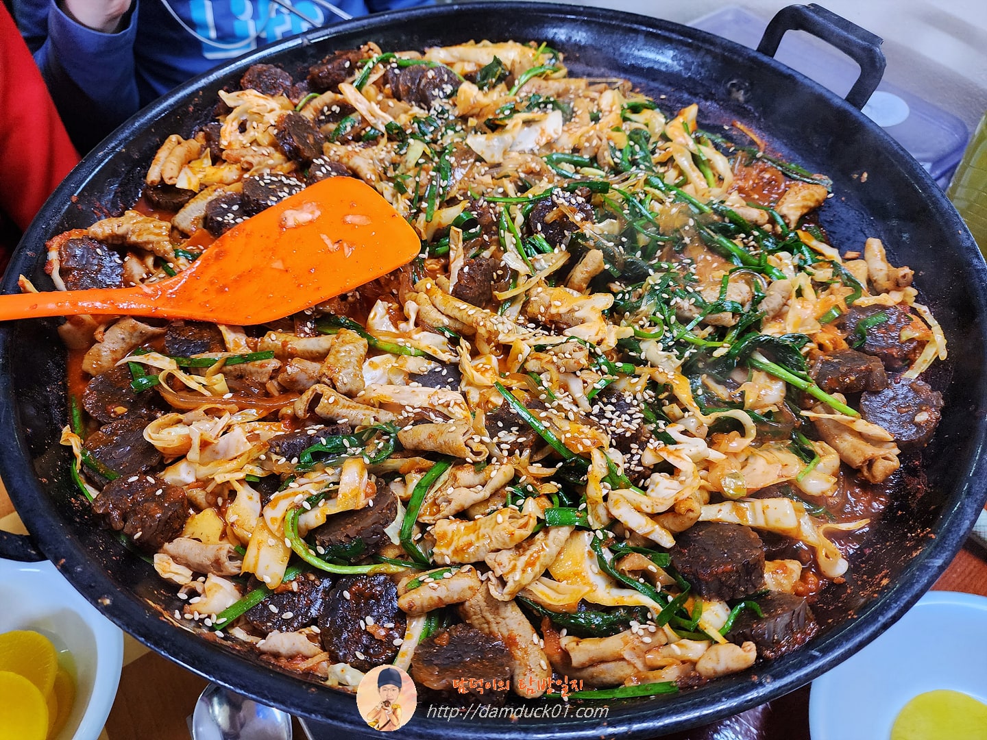순대곱창볶음