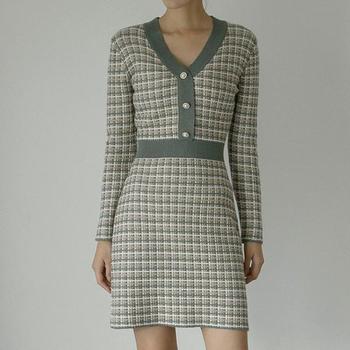 나인 브이넥 멀티 트위드 니트 원피스 NMJ7NK-OP5124MO