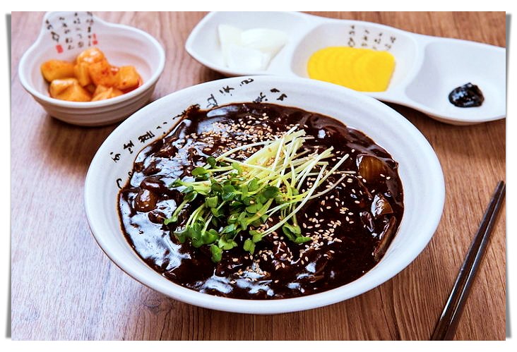 생활의달인-은둔식달-제821회-전설의-짜장면-달인-맛집-경북-칠곡-소개