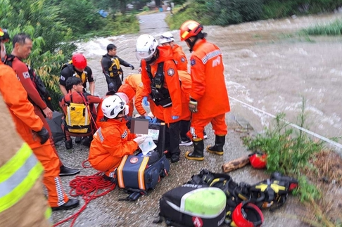 사고 당시 현장 소방관들의 모습