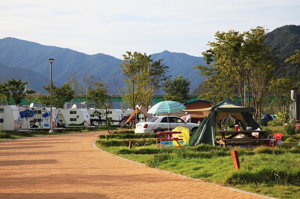 캠핑의 성지, 자라섬캠핑장 소개