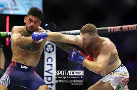 2026 UFC 프리덤 250 저스틴 게이치, 토포리아 경기 관련 이미지