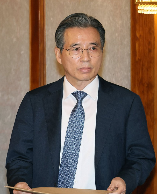 김용범