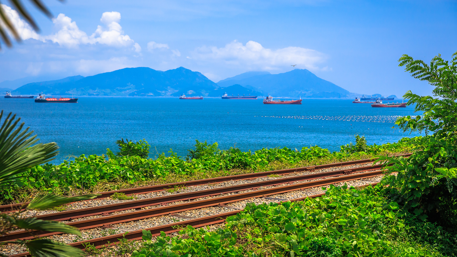 여수해양레일바이크-멀리-배가보이는-전경