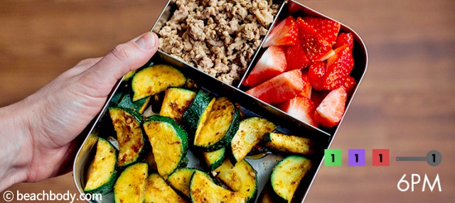 여자 1200칼로리 다이어트 식단 추천, 칠면조, 닭가슴살, 단호박, 딸기, 살빼기 쉬운 방법