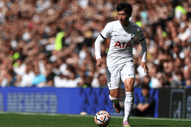 쿠팡 플레이 축구 관련 사진입니다.