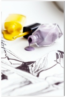 매니큐어 옷에 묻었을때 자국 지우기