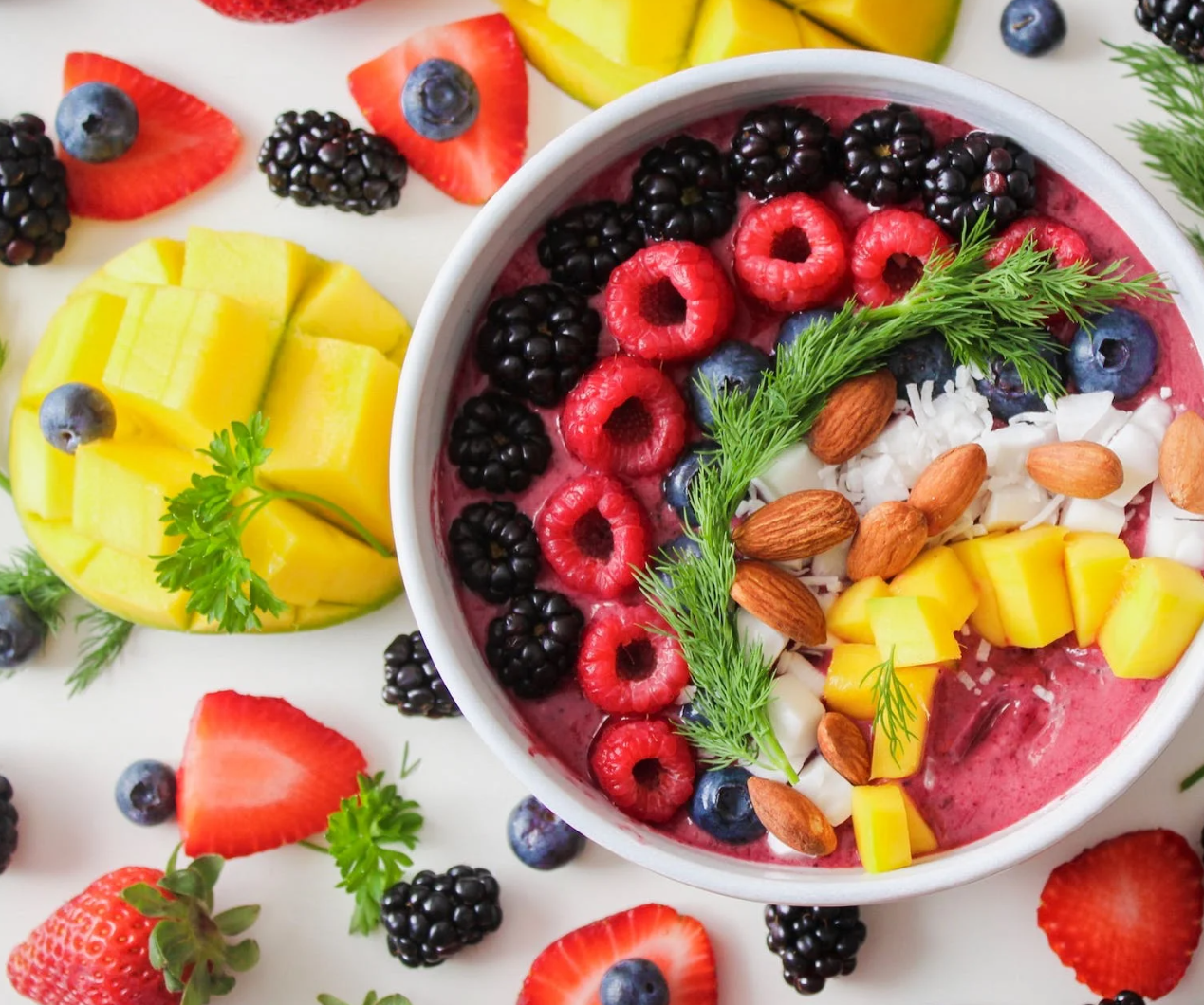 아침에 먹으면 좋은 식품 식단 자기 관리 통곡물 신선한 과일