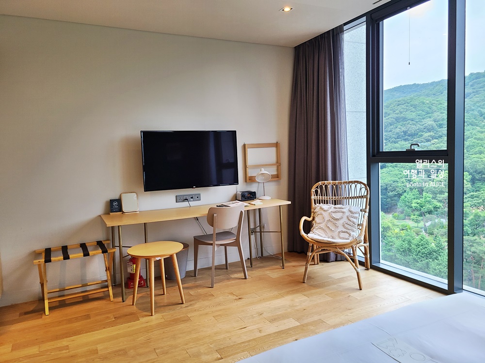 라까사호텔 광명 슈페리어 더불룸 그린 마운틴뷰, 힐링 호캉스 경기도 호텔