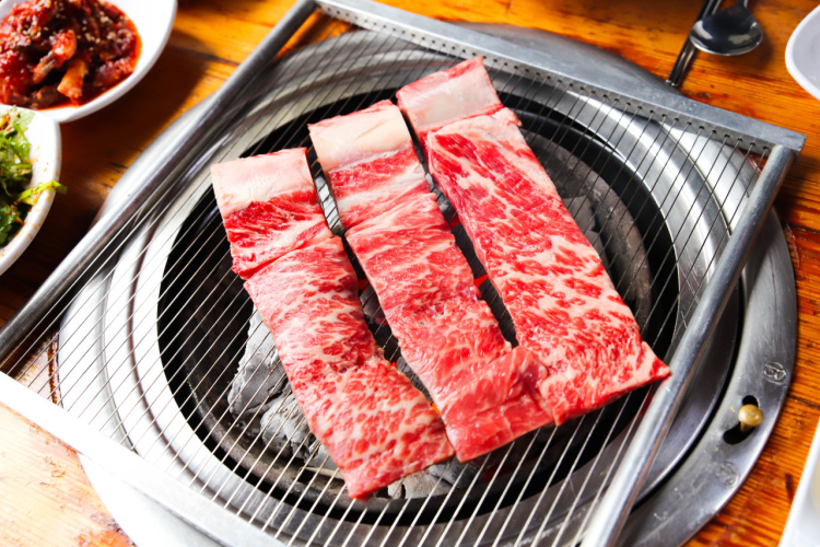 6시내고향 포천 김갑수, 장민호가 감탄하며 폭풍흡입한 이동갈비 소갈비 돼지갈비 숯불갈비 구이 맛집 추천