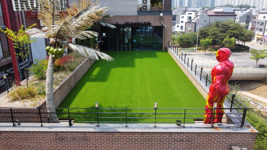 카페 테라스를 빛내는 조경 인테리어 관련 사진