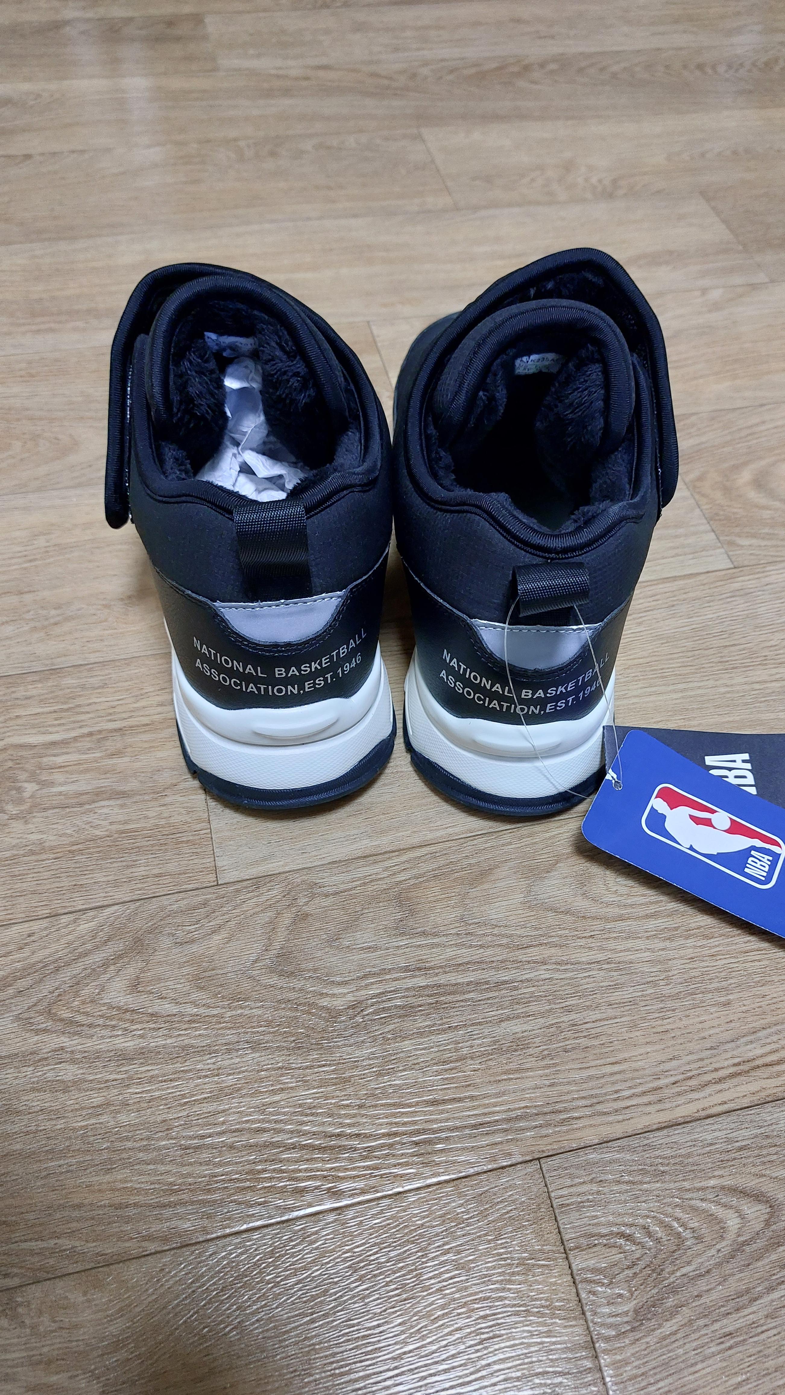 NBA키즈 방환화 부츠 로우 K235AS401P 뒷면 사진