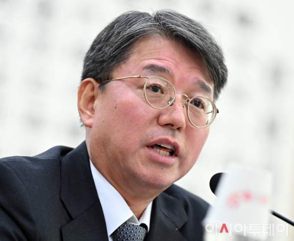 김정원 헌법재판소 사무처장 프로필