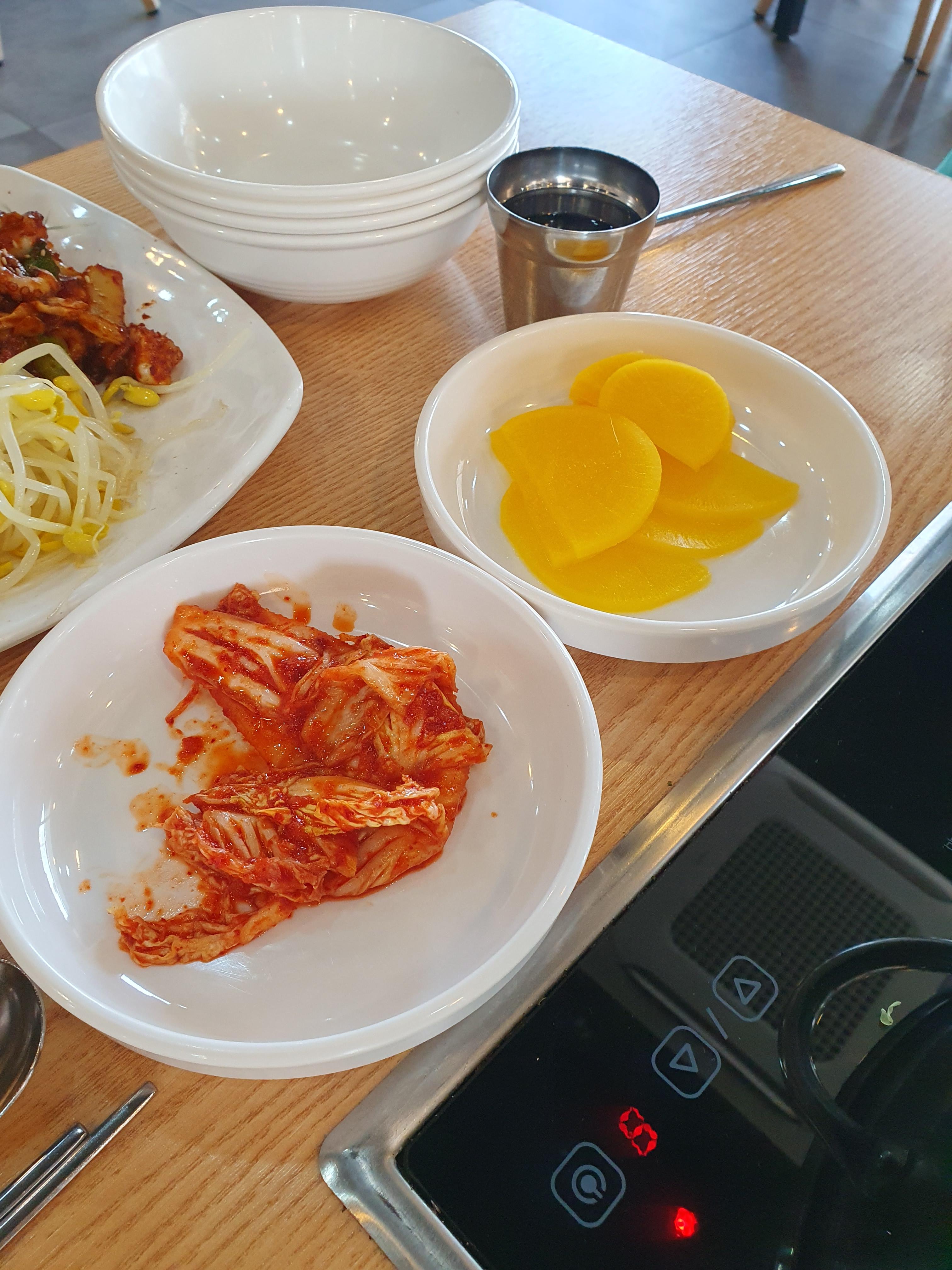 관저동 맛집 온천물총 칼국수 쭈꾸미 반찬