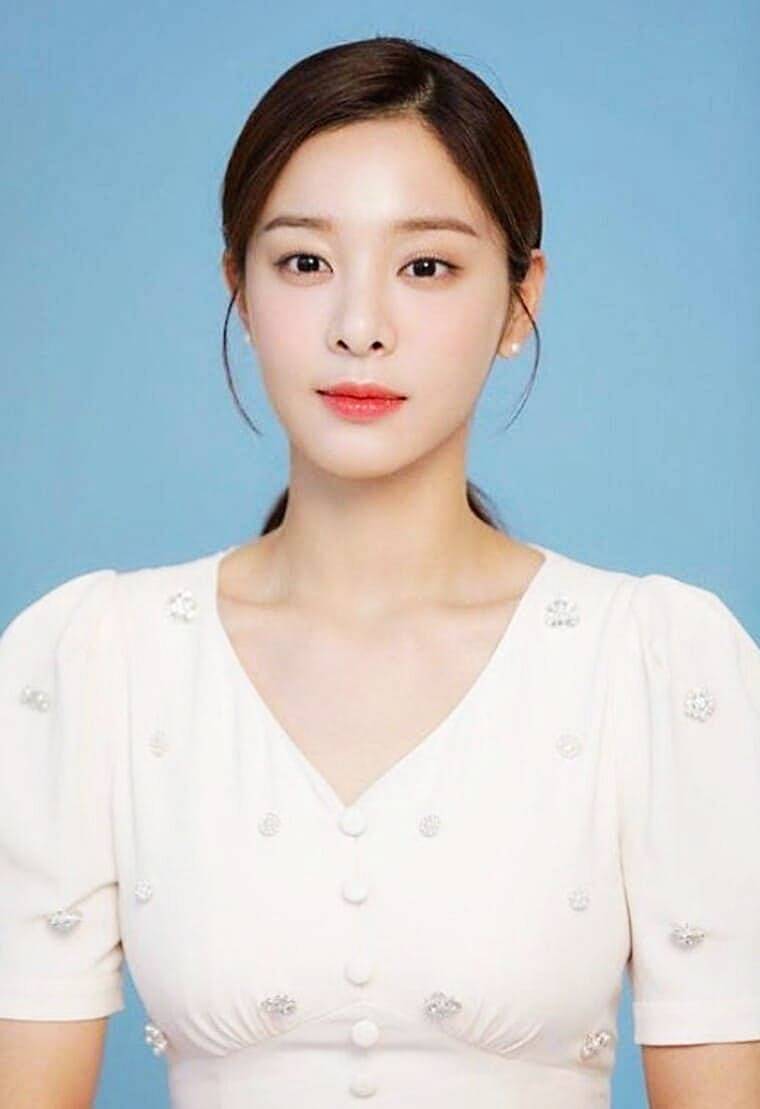 설인아