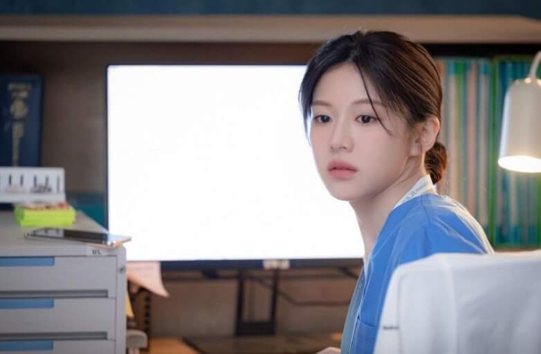 언젠가는 슬기로운 전공의생활 포스터(오이영)