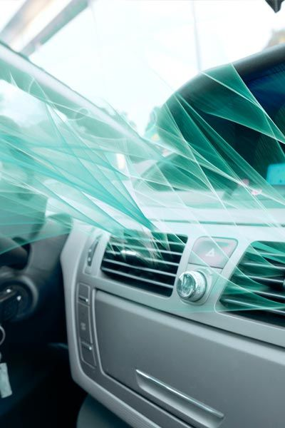 실내에서-냉기가-나오는-장면