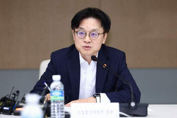 긴급조정권이란?: 삼성전자 총파업 D-5, 정부의 &lsquo;긴급조정권&rsquo; 카드 꺼내드나? 과거 사례와 경제적 파급력 완벽 분석