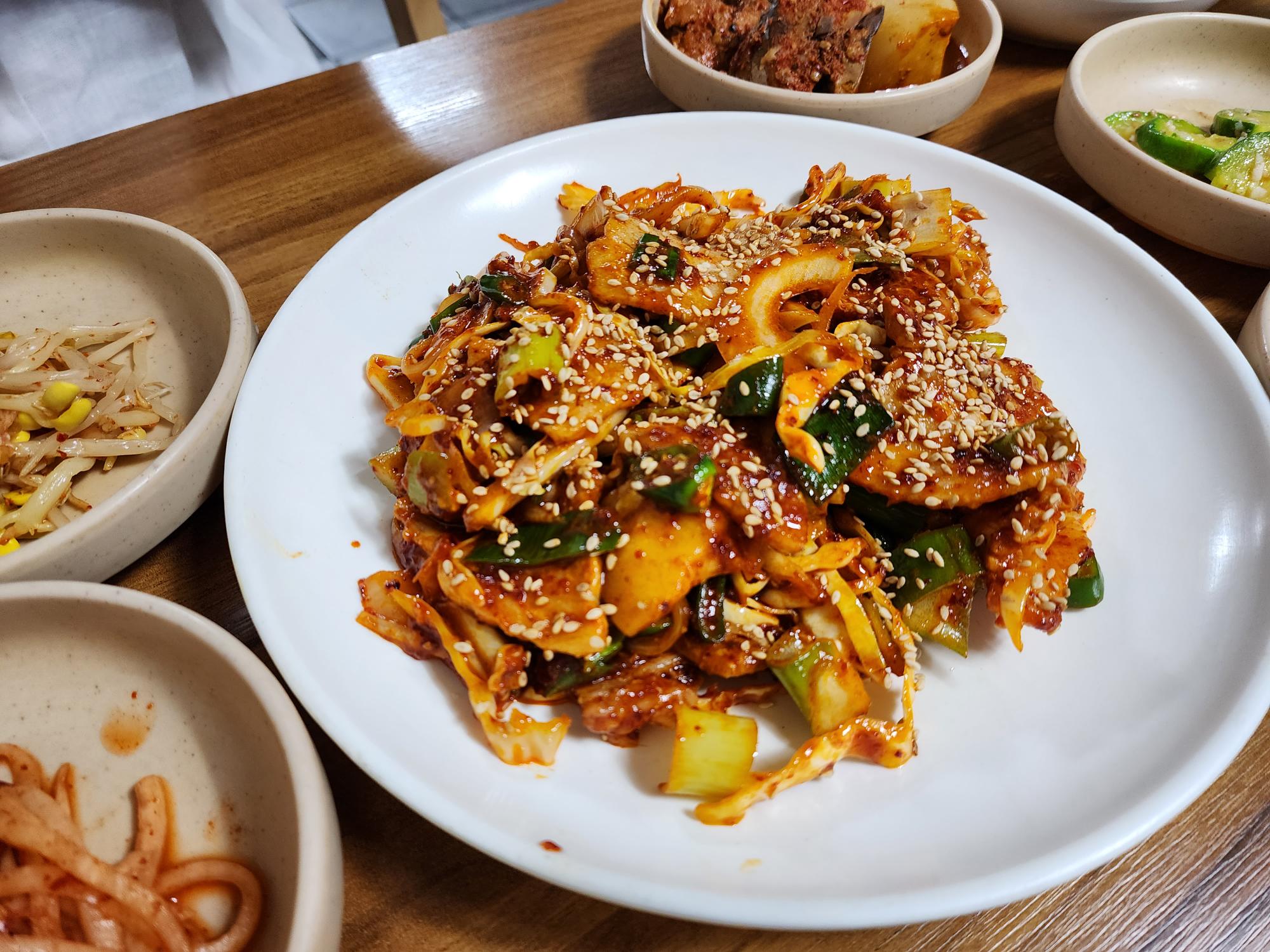 윤기흐르는 제육