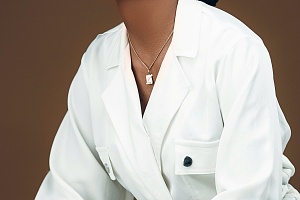 여자 연예인 꿈해몽 - 여자 연예인이 나를 따라다니는 꿈