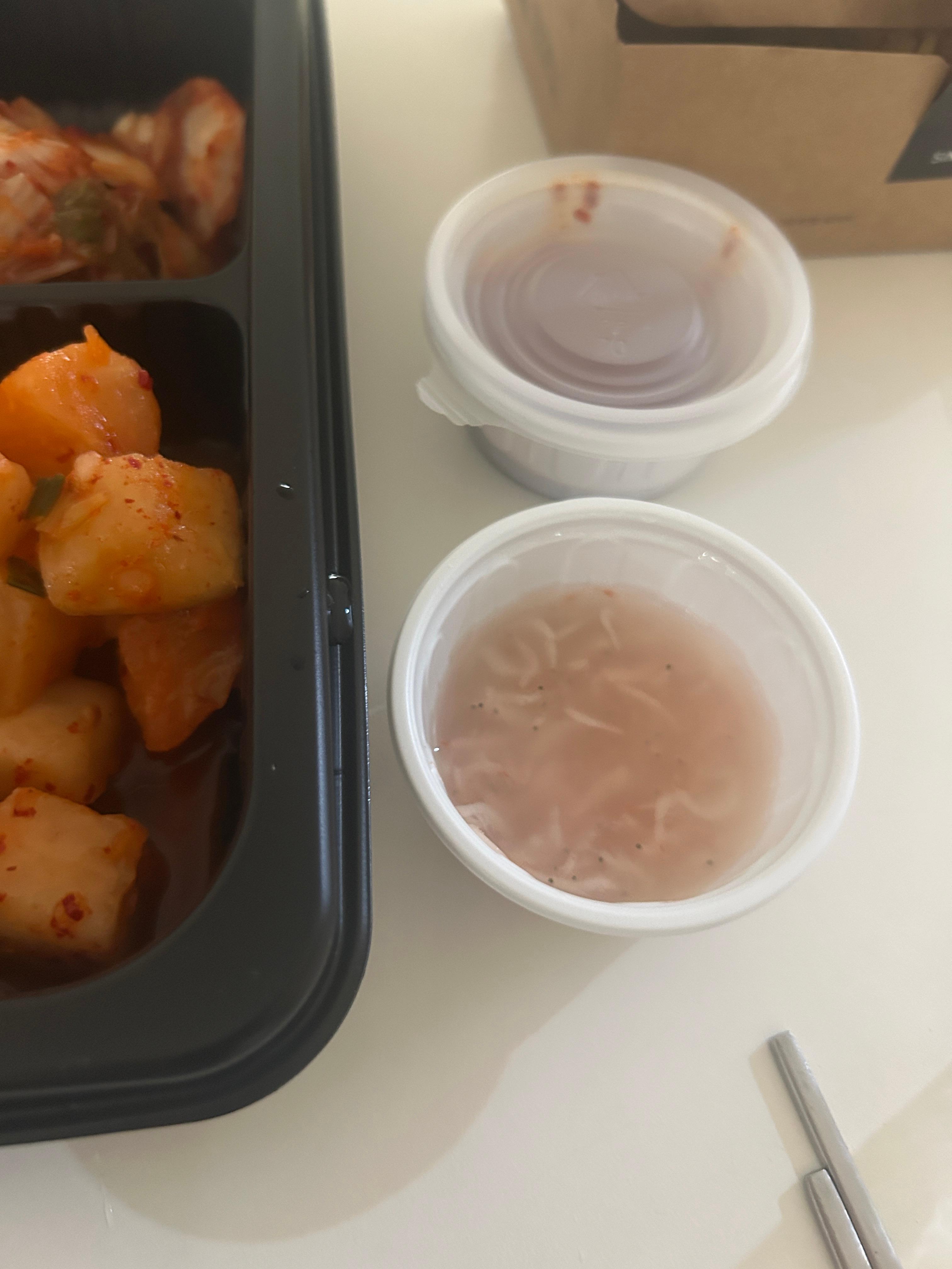 보승회관 국밥집 밑반찬 김치 깍두기 후기