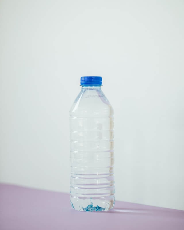 정수된 물 사진