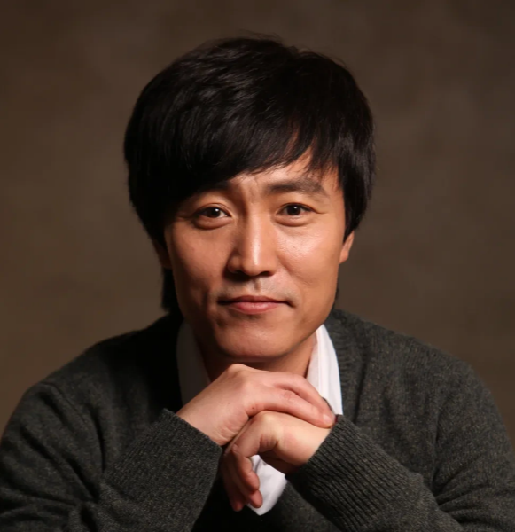 배우 엄효섭