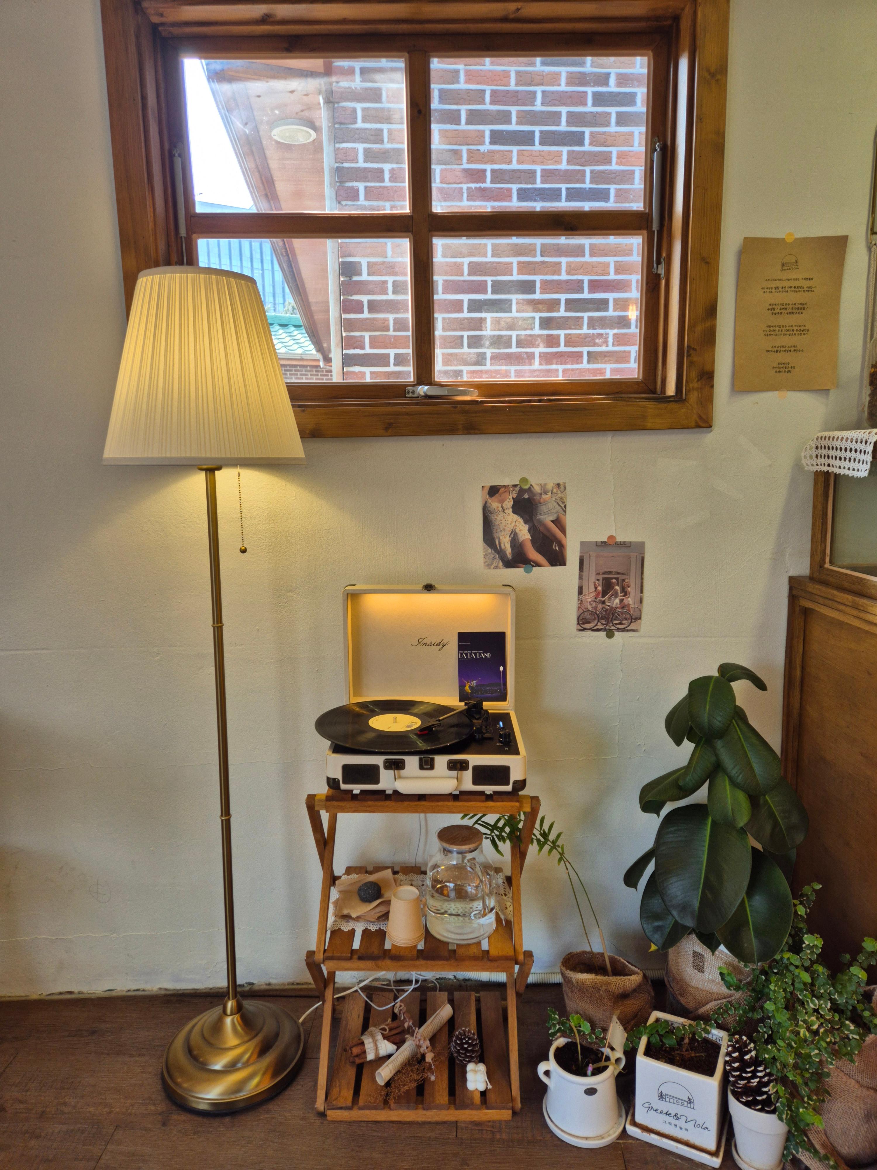 내부 턴테이블 모습