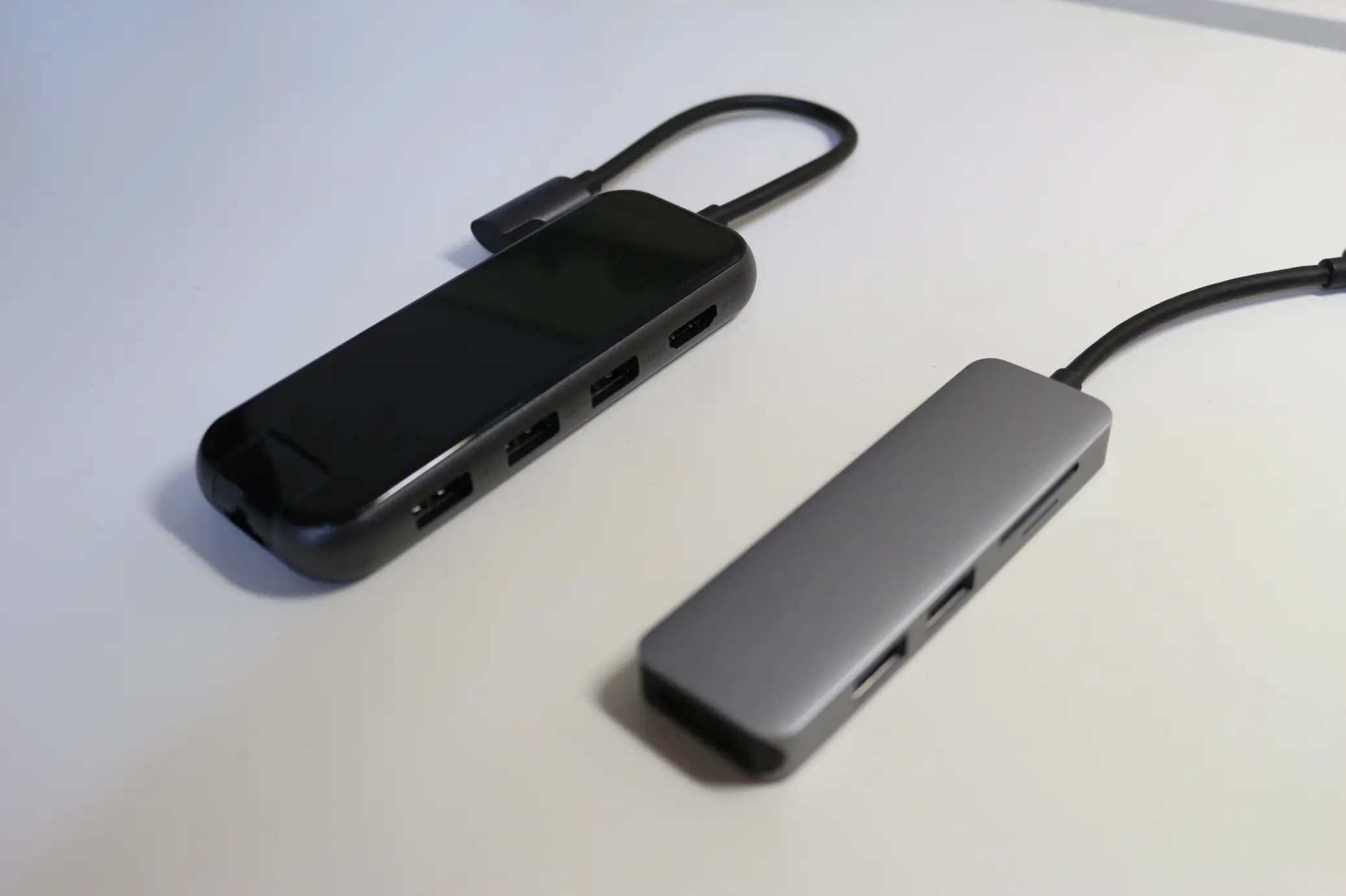 Baseus usb-c허브 및 마트에서 구매한 허브