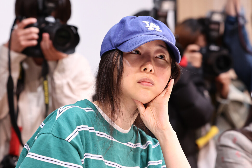 민희진 모자 맨투맨 티셔츠 구매 방법 (해외직구)