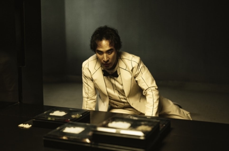 넷플릭스 시리즈 더 에이트쇼 결말 정보 등장인물 출연진 원작 시즌2 쿠키영상