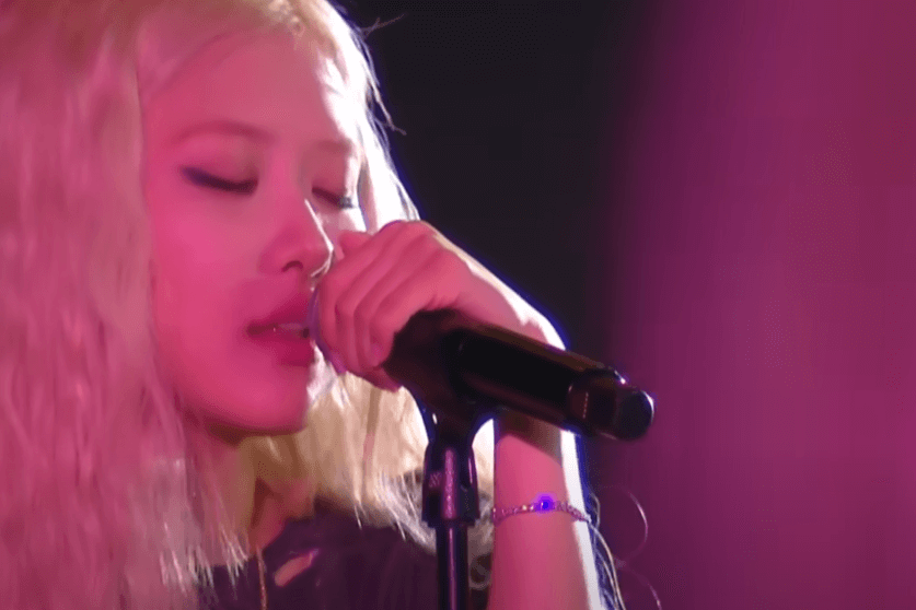 &lsquo;올해의 노래&rsquo;로 선정