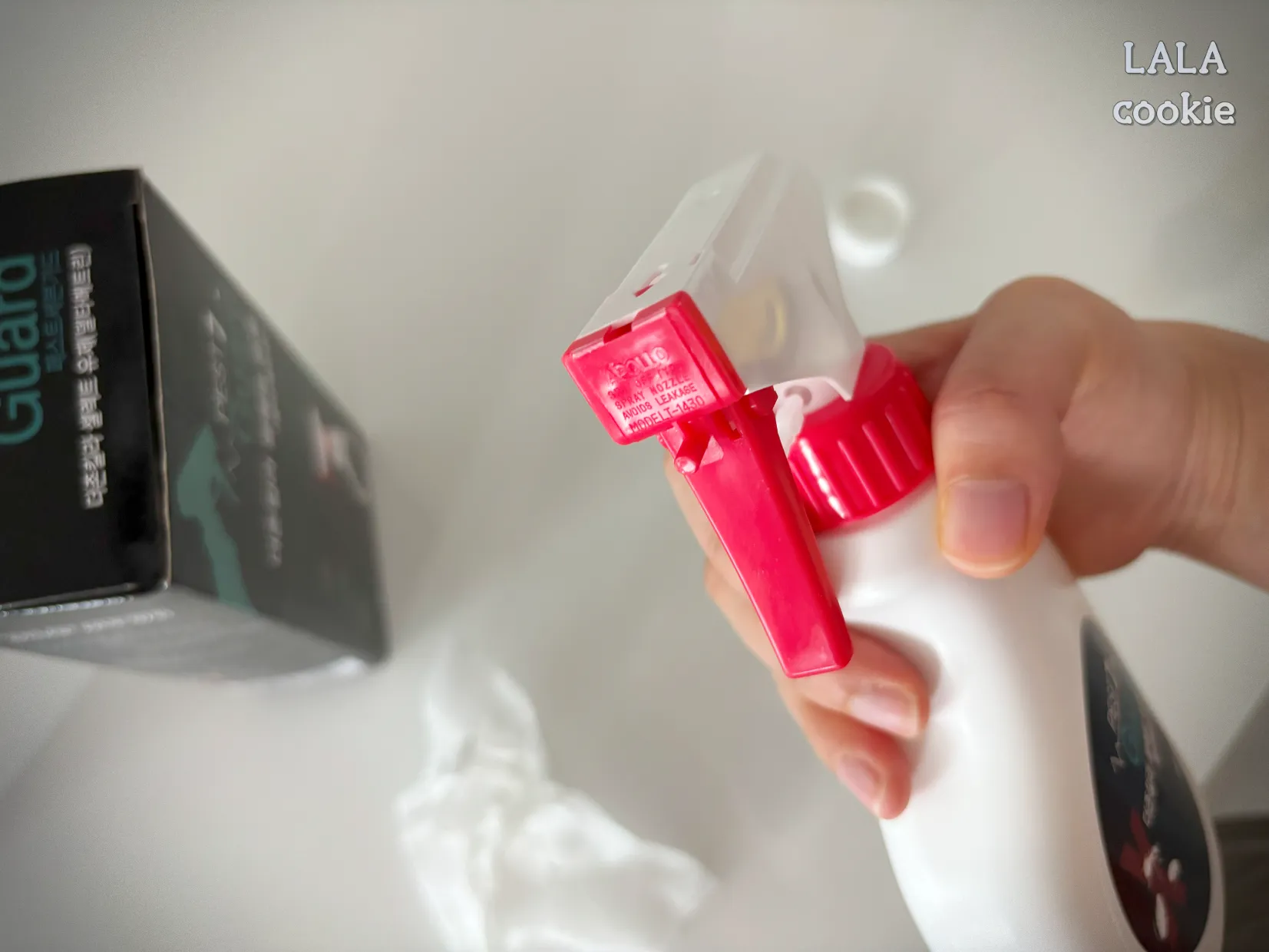 장마철-벌레-퇴치-퍼스트-세븐-가드-살충제-추천-닫힌-마개