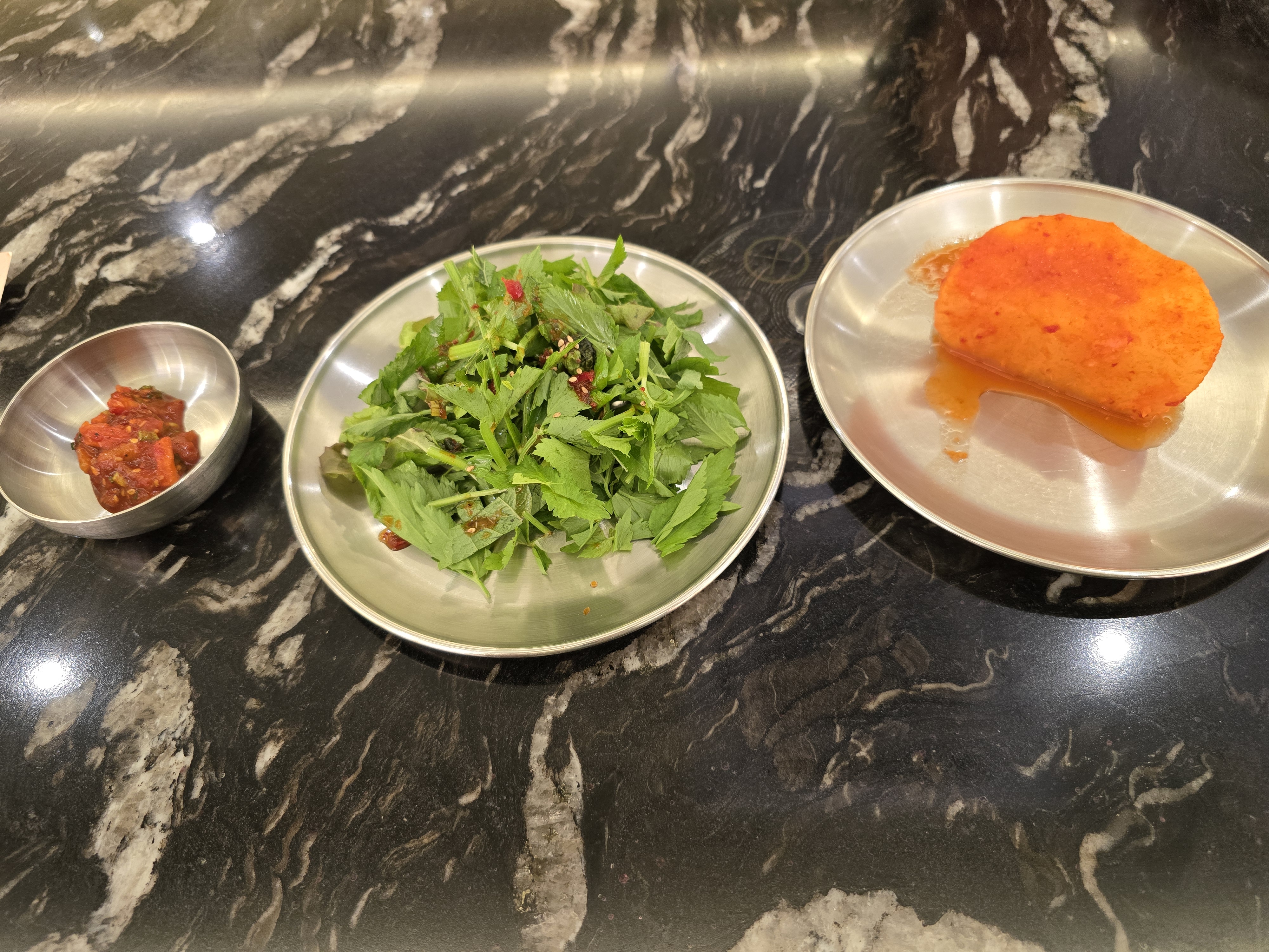 깍뚜기 등 밑반찬