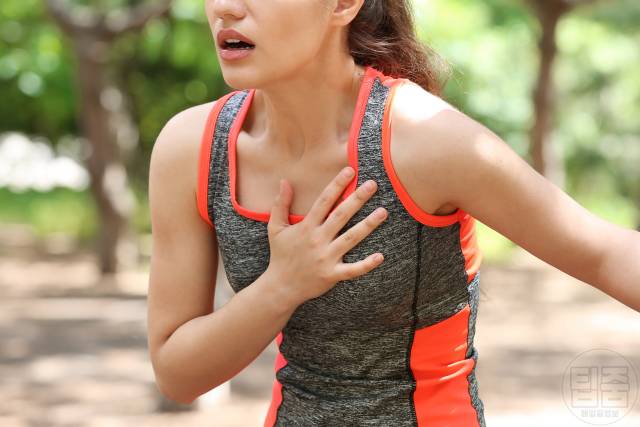 아침 두근거림 심장 밤에 두근거림