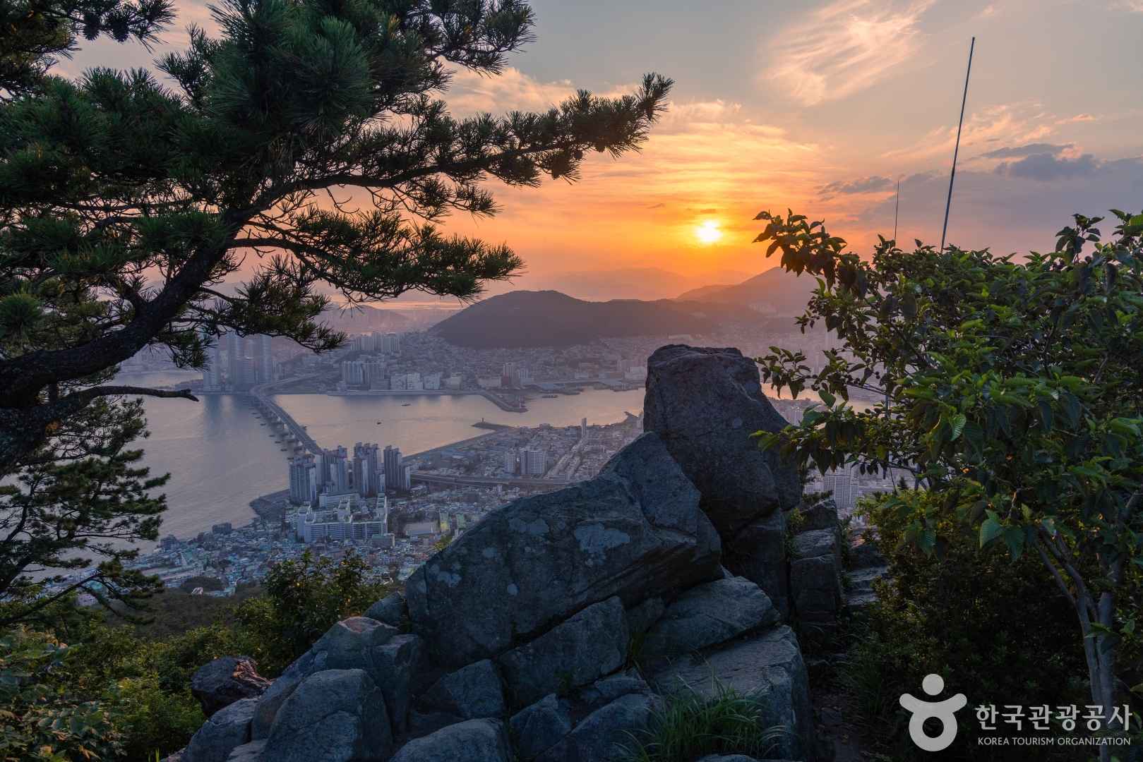 부산 봉래산 할매바위