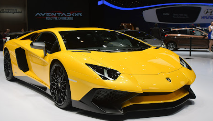 람보르기니 아벤타도르 중고차 가격 시세표 연비