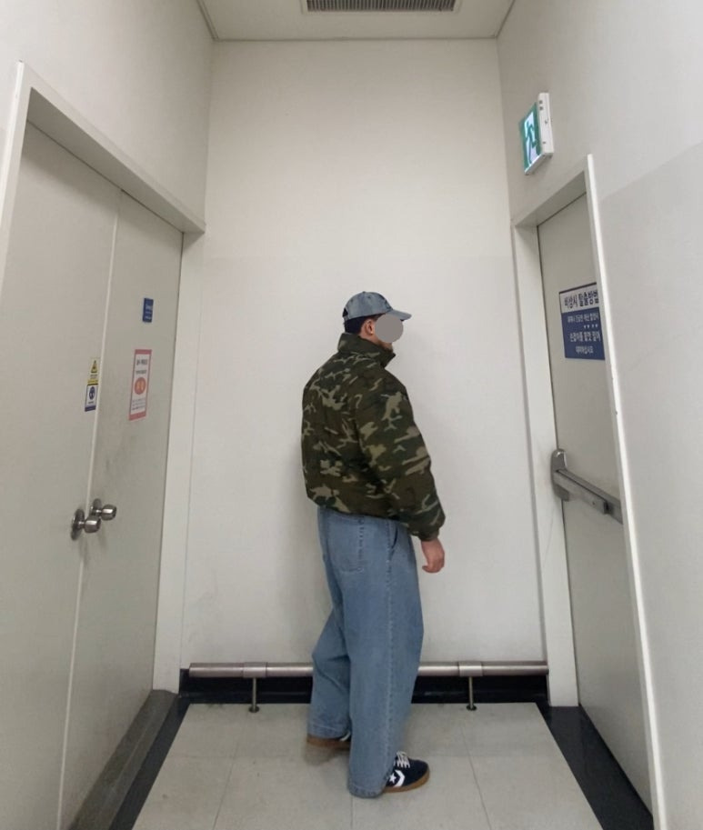 데일리룩('26.1.19.)엑스톤즈 크라운 워싱 데님 볼캡 , 파르티멘토 카모패딩 카모점퍼 밀리터리패딩, 무신사스탠다드 벌룬 팬츠, 컨버스 올스타 클래식 트레이너 옥스 스웨이드