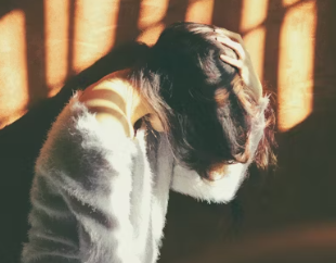 만성 두통 진단기준 합병증 관리 방법