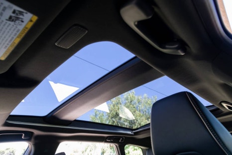 토요타 크라운 SUV 시그니아