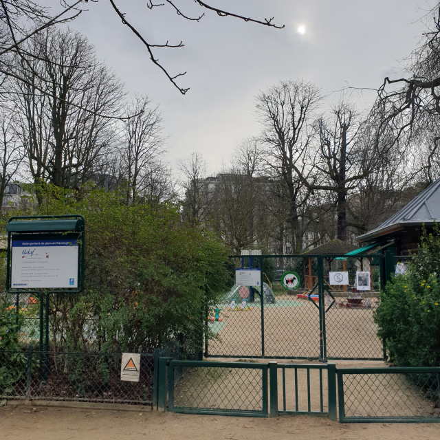 파리 도심 공원 내 어린이집